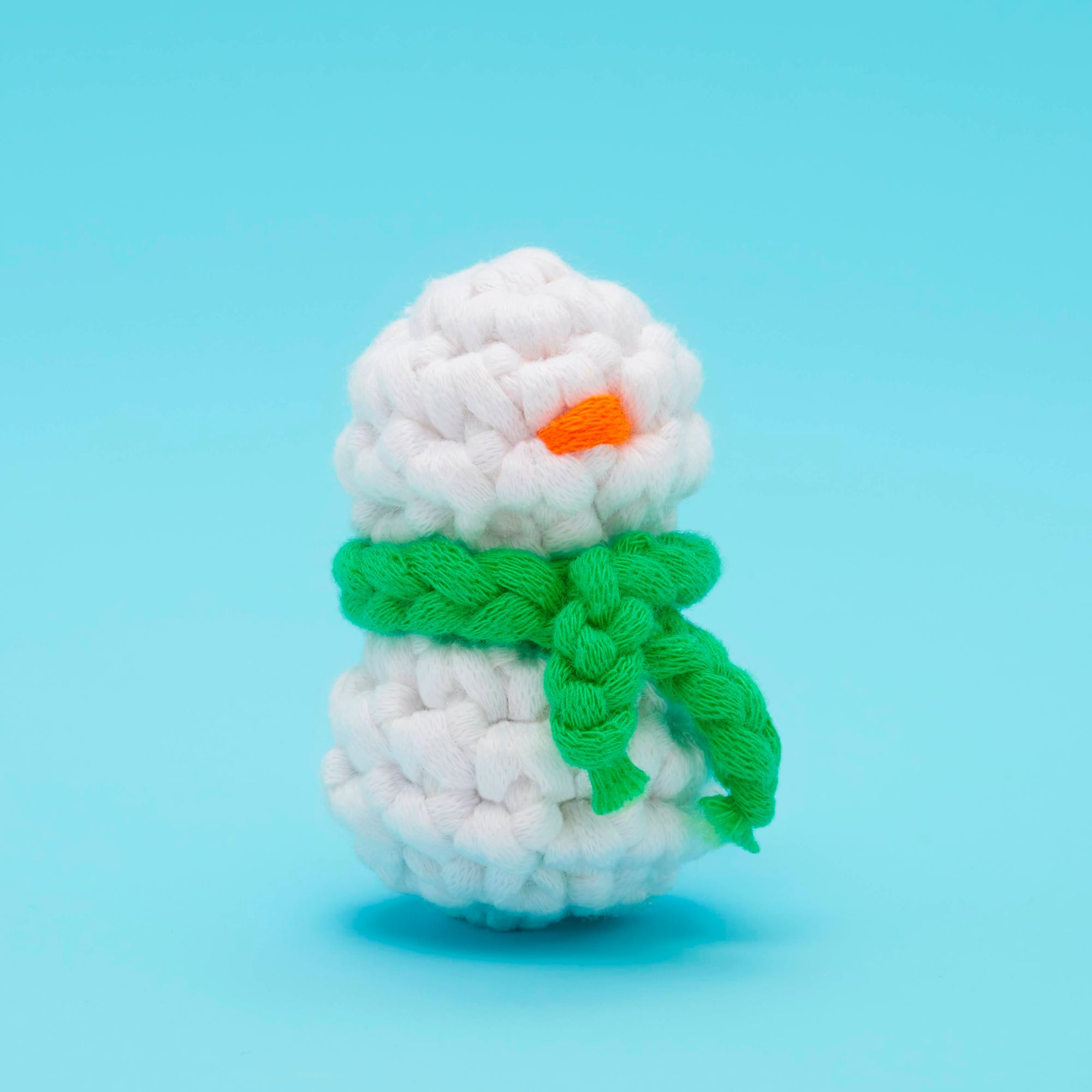 Tiny Snowman Crochet Kit | The Woobles